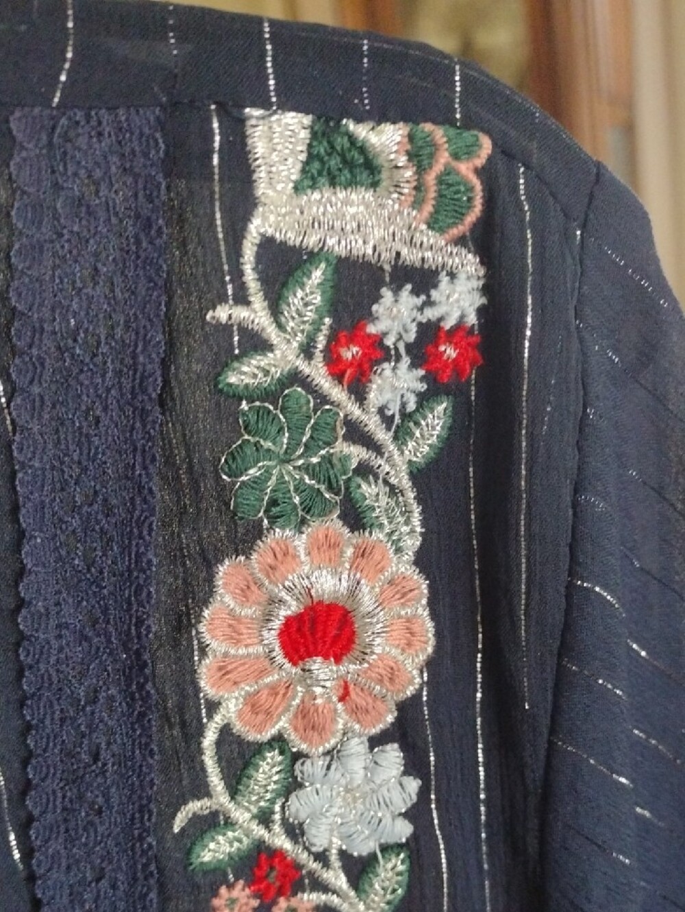 Cato Navy Sheer Tunic Over-Blouse with Colorful Embroidery Size 18/20 - Picture 4 of 5